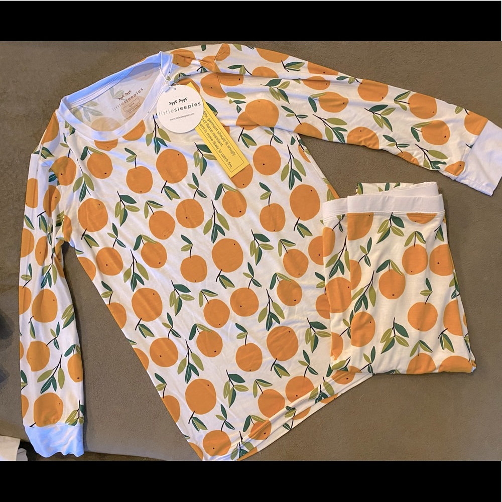 Little Sleepies NWT 2 Piece Pajamas Clementines